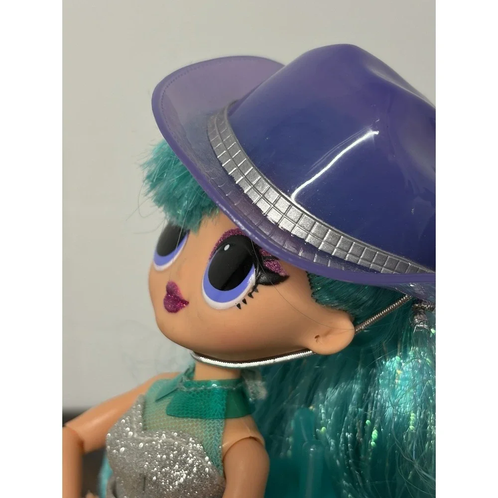 LOL Surprise OMG Winter Disco Cosmic Nova 9